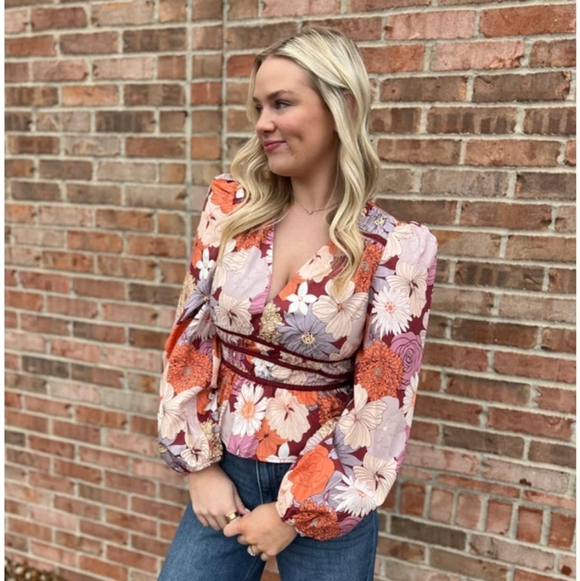 LISTICLE Floral V-Neck Blouse | Smocked Waist Romantic Boho Top.Size S (NWT) - Picture 2 of 16